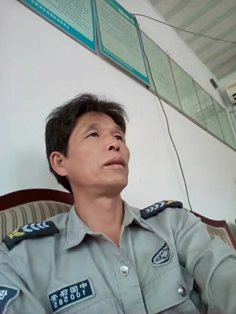 卧窗听雨的第一张照片--莆田相亲网