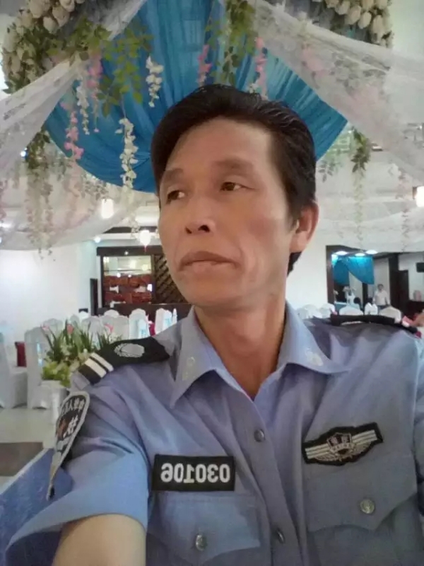 卧窗听雨的第二张照片--莆田相亲网