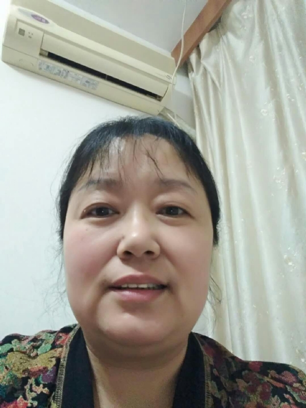 雨中漫步的第一张照片--莆田相亲网