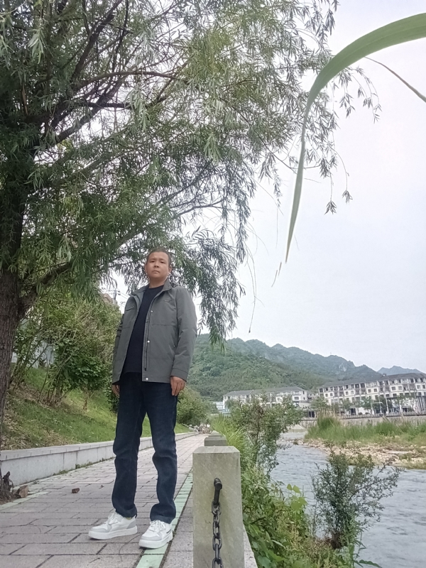 飞雪飘零的第一张照片--莆田相亲网