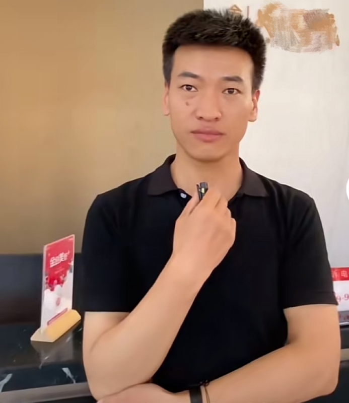 一杯梁白开的第一张照片--莆田相亲网